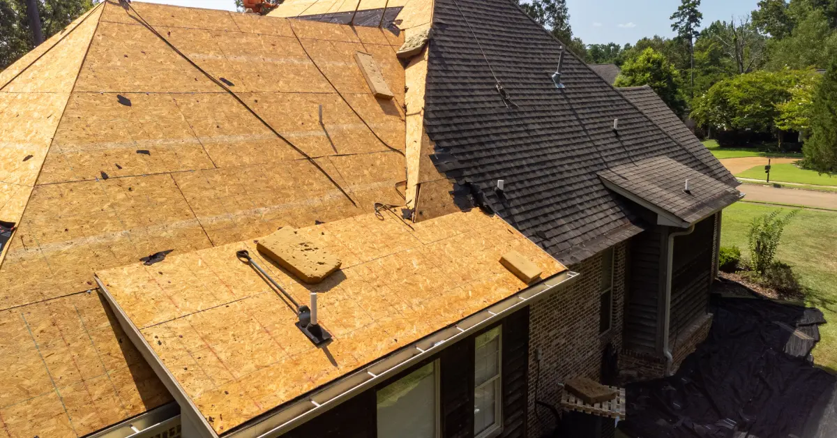 Why Summer Is the Best Time for Roof Replacement in Illinois